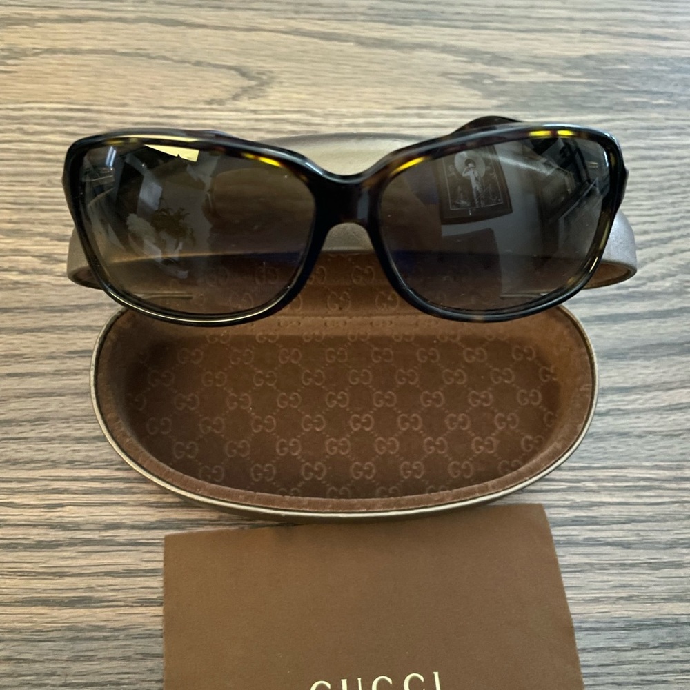 Gucci sunglasses - Picture 2 of 7